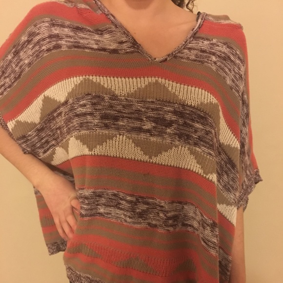 Cozy, drapey Sun & Shadow sweater! - Picture 1 of 3